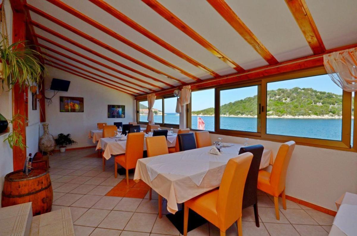 Apartments&rooms Barbara * Lastovo